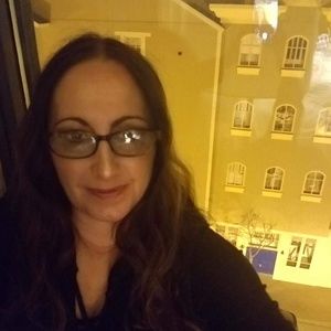 Meet your Posher, Melissa